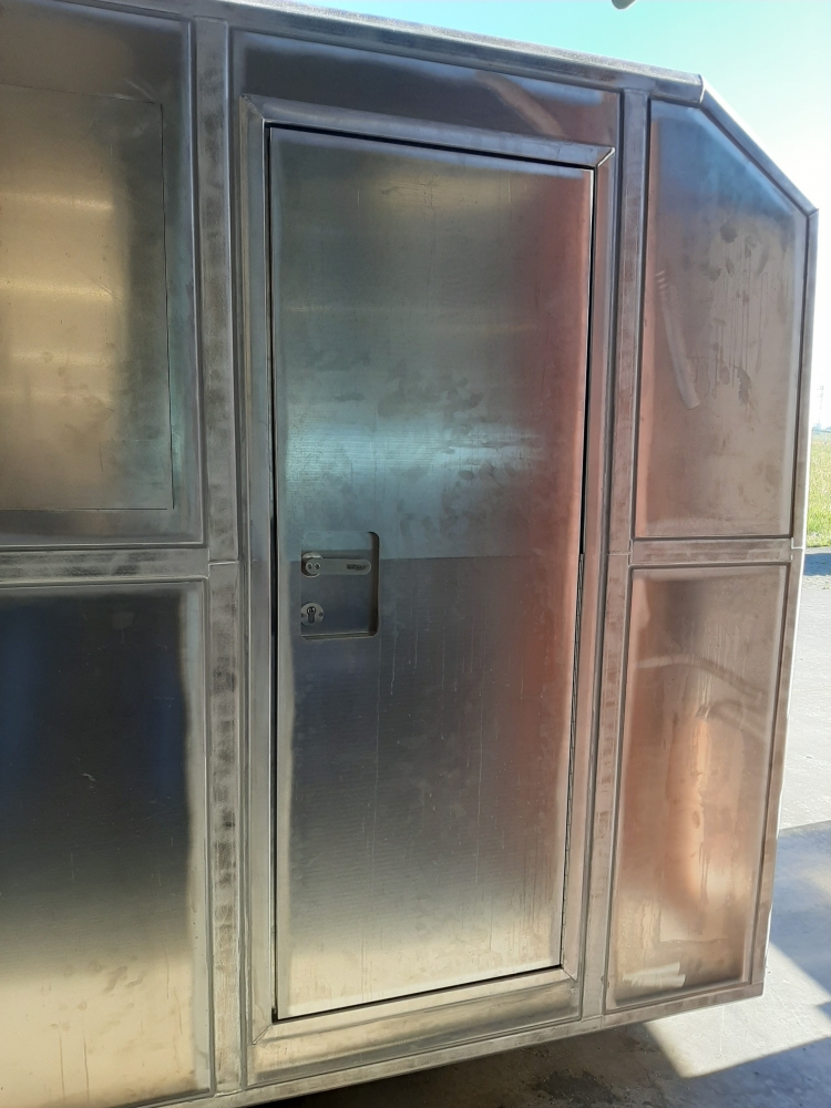 T68177R Aluminium Tür mit Schräge